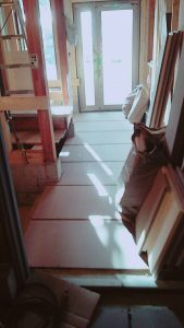 神奈川県横浜市中区の教会にて、遮音二重床(CP工法) 置床工事を行いました。