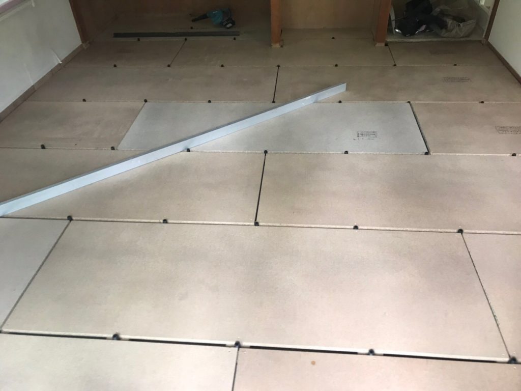 埼玉県所沢市のマンションにて、床のリフォーム、置床工事を行いました！