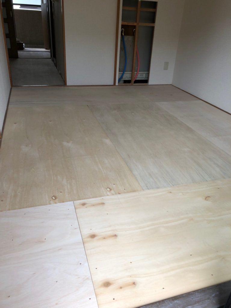 神奈川県川崎市中原市のマンションにて、床リフォーム 置床工事を行いました！