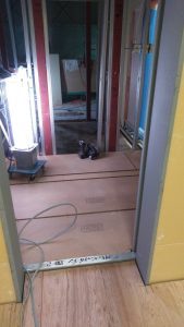 東京都江東区の保育園にて、CP工法（フクビ）床リフォーム、 置床工事を行いました。 