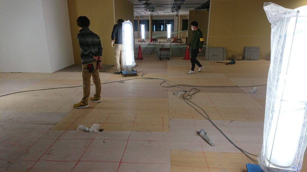 東京都千代田区神田のオフィスビルにて、OAフロア内装工事を行いました。