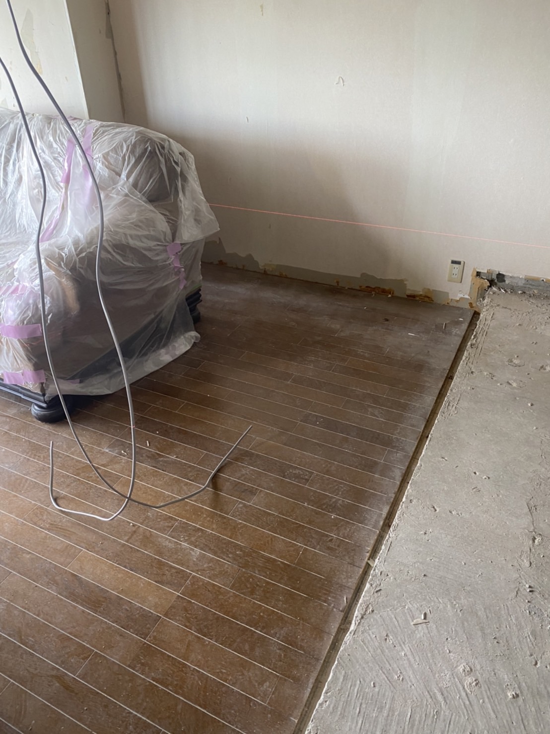 神奈川県逗子市のマンションにて、置床工事を行いました。（乾式二重床）【秀和建工】