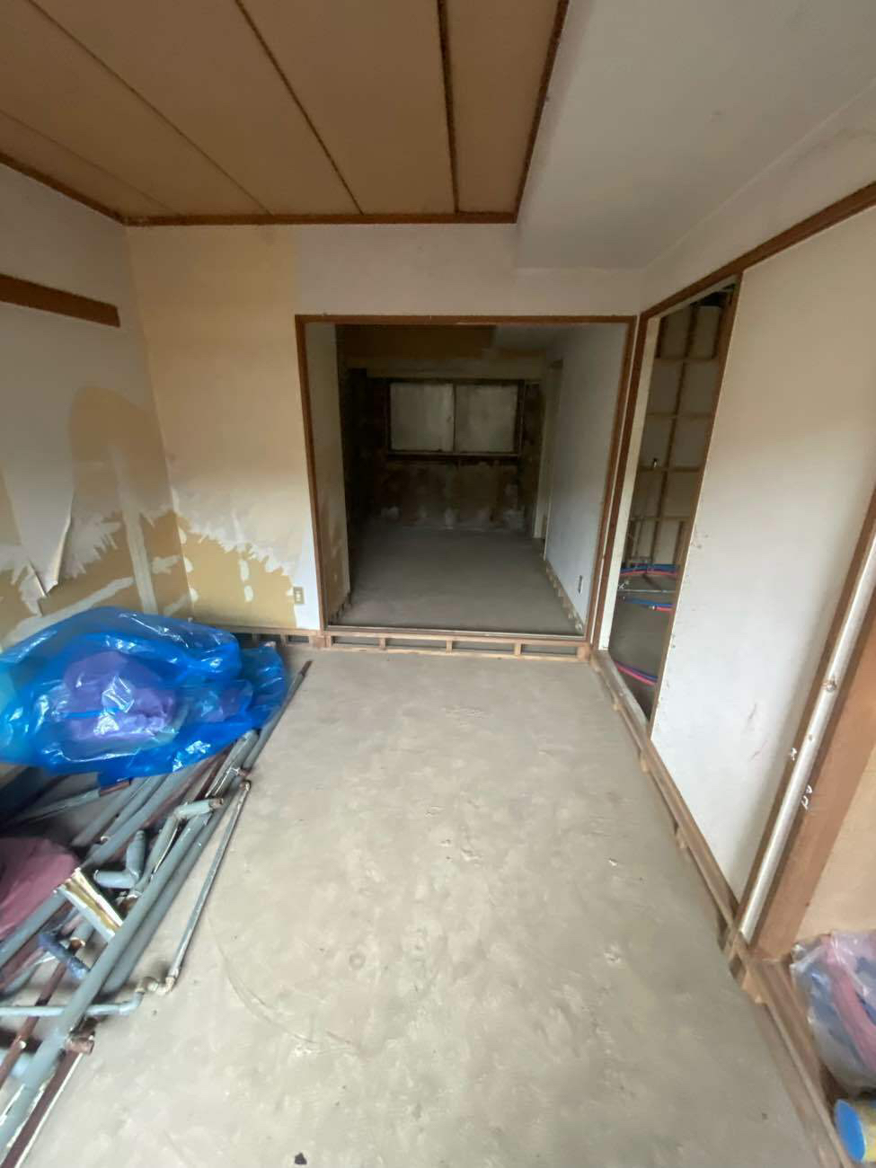 神奈川県横浜市緑区のマンションにて、置床工事を行いました。（乾式二重床）【秀和建工】