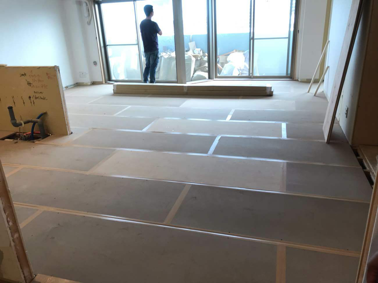 神奈川県大和市のマンションにて、1day置床工事を行いました。（乾式二重床）【秀和建工】