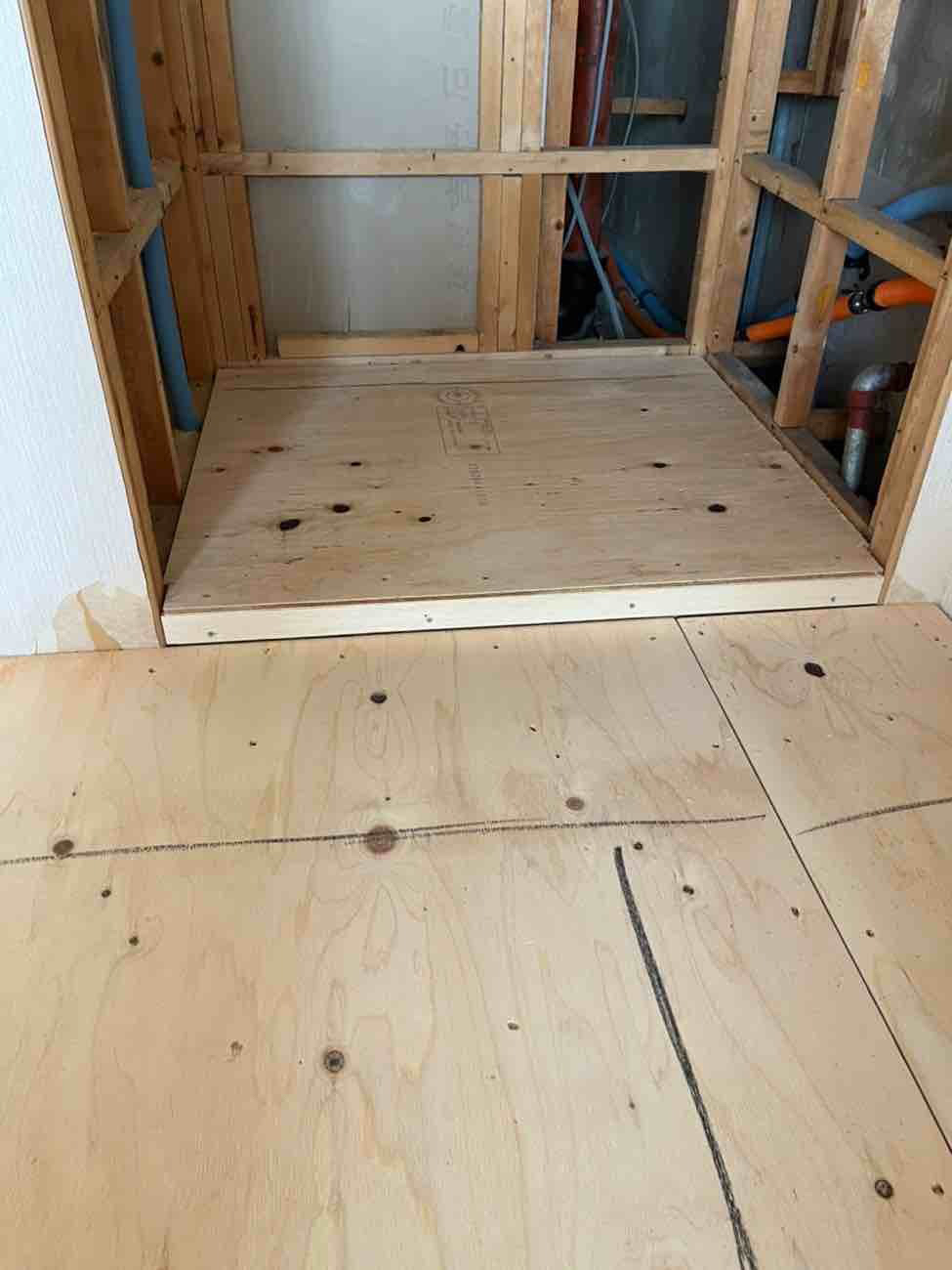 埼玉県越谷市のマンションにて、置床工事を行いました。（フリーフロアCP）【秀和建工】