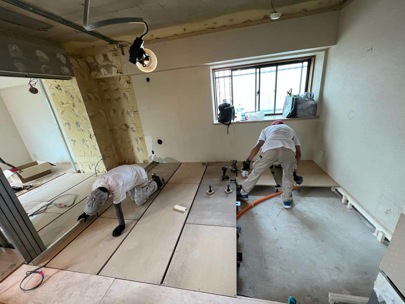 東京都品川区のマンションにて、１day置床工事を行いました。（フリーフロアCP）【秀和建工】