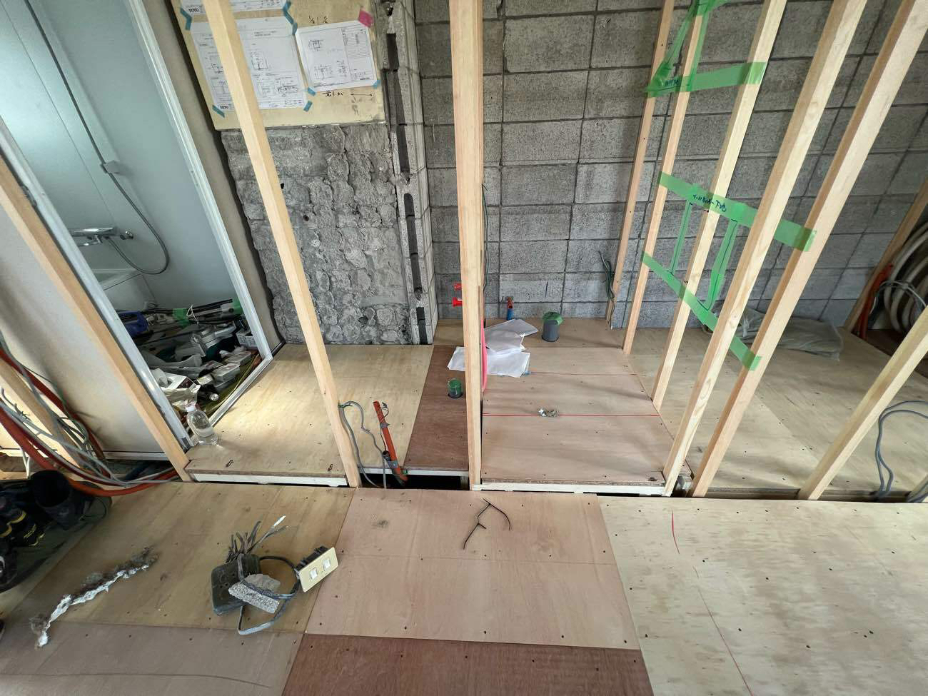 東京都江東区のマンションにて、置床工事を行いました。（乾式二重床）【秀和建工】