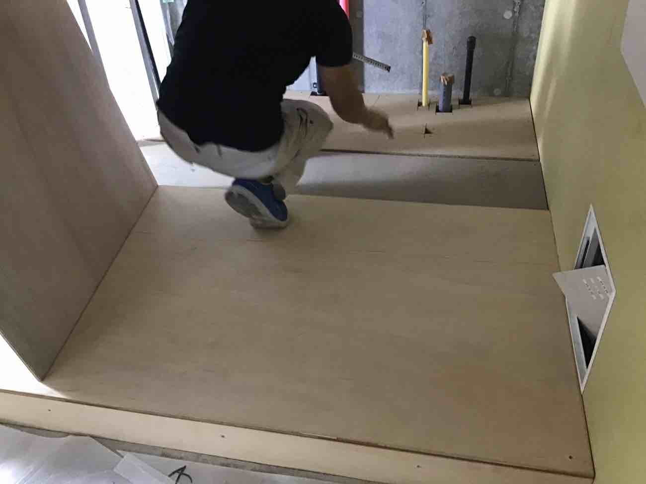 東京都渋谷区のマンションにて、１day置床工事を行いました。（フリーフロアCP）【秀和建工】