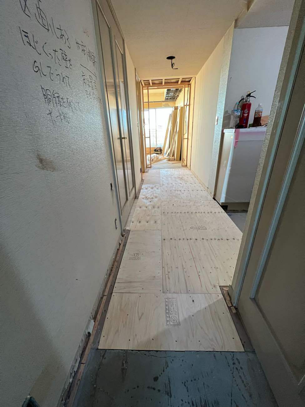 東京都大田区のマンションにて、置床工事を行いました。（フリーフロアCP）【秀和建工】