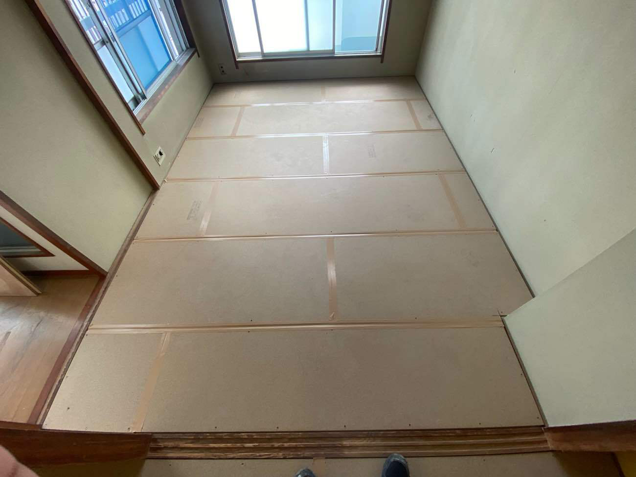 東京都羽村市のマンションにて、置床工事を行いました。（乾式二重床）【秀和建工】