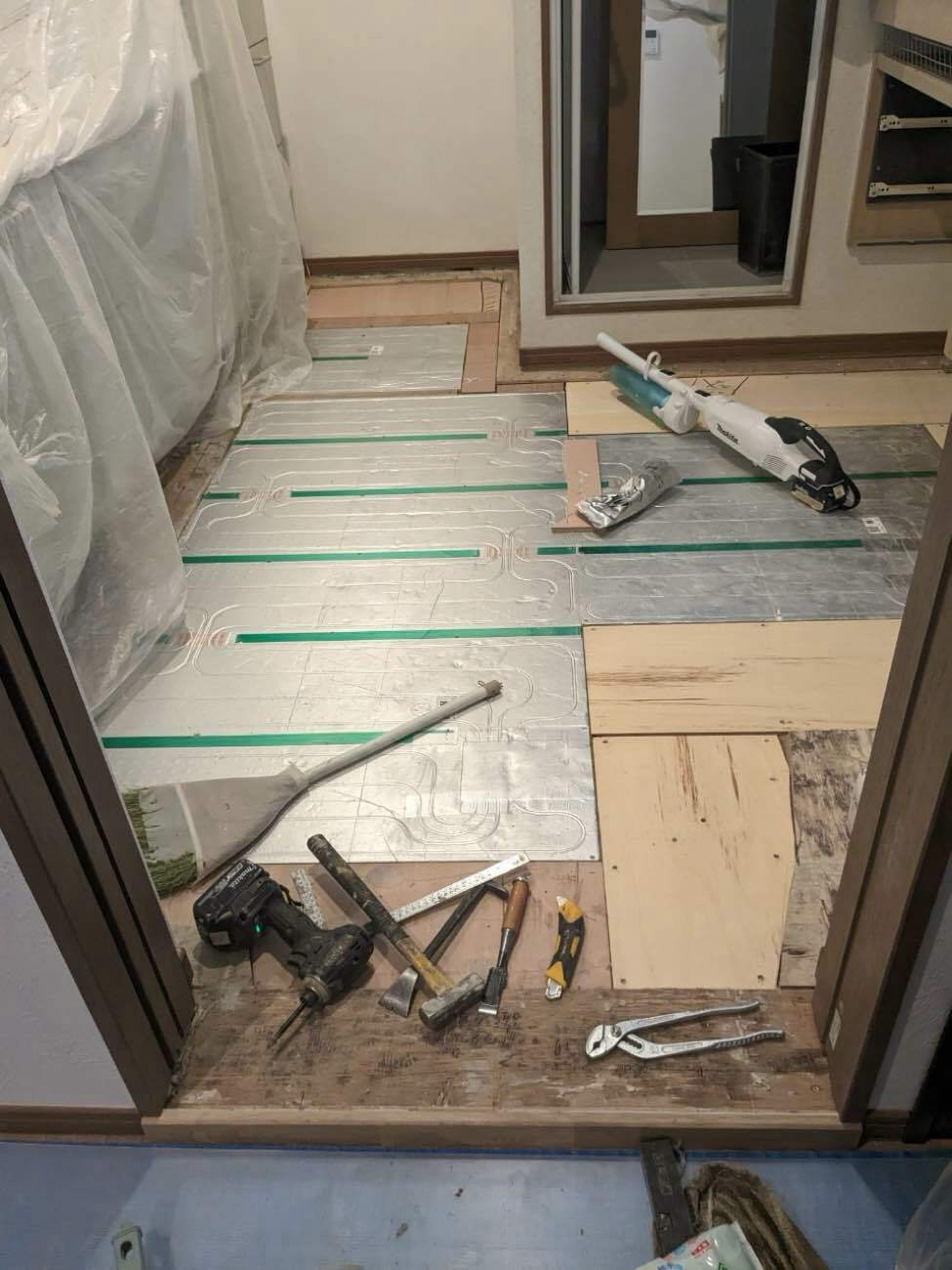 東京都港区の戸建住宅にて、復旧工事を行いました。【秀和建工】