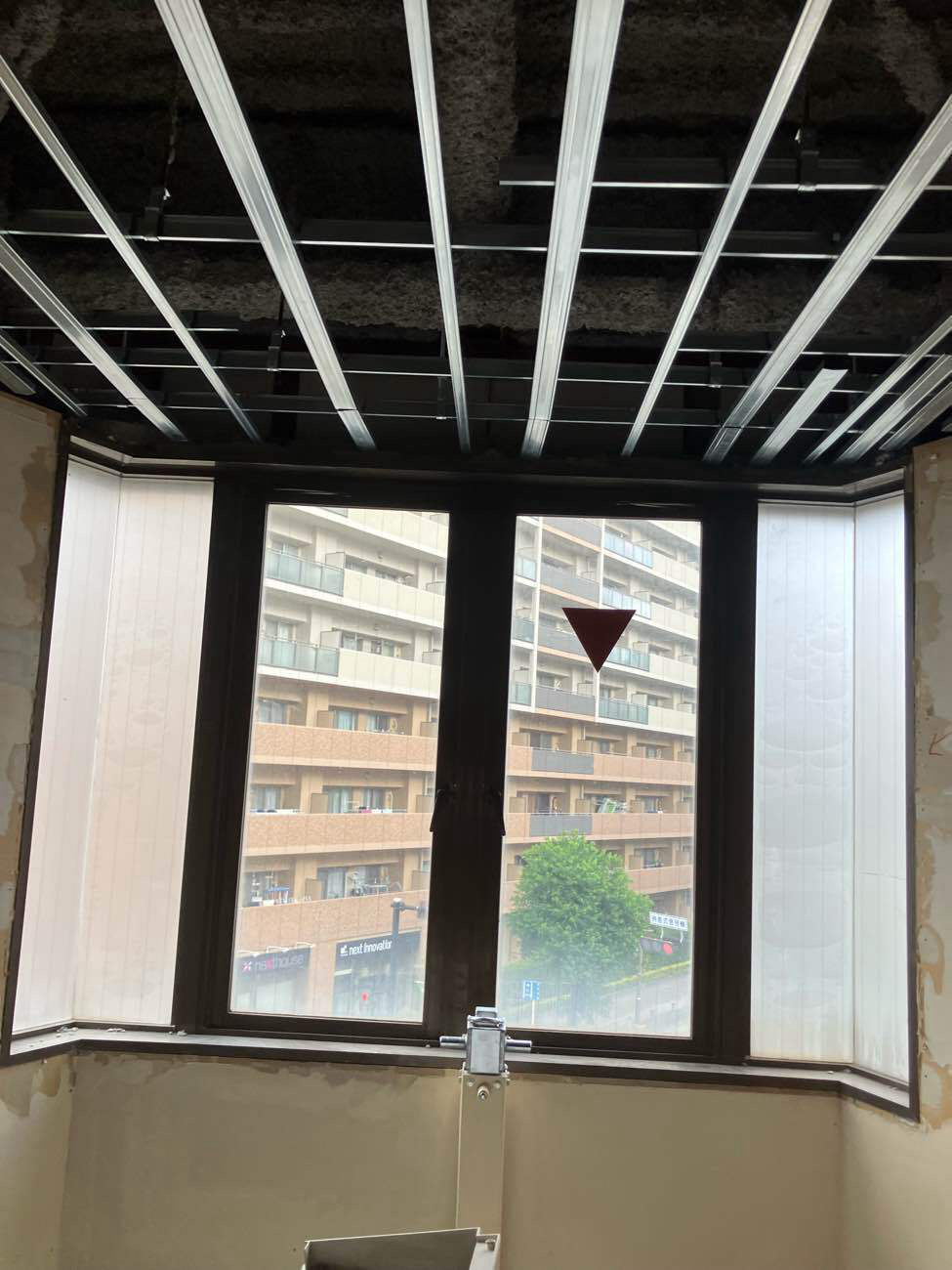 相模原市中央区のマンションにて、天井・壁工事を行いました。（LGS）【秀和建工】