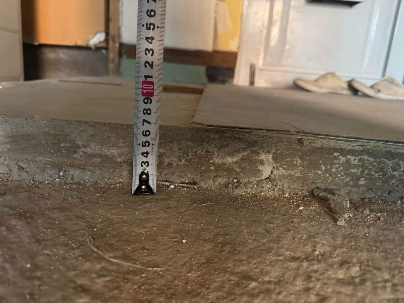 東京都中央区のマンションにて、置床工事を行いました。（乾式二重床）【秀和建工】