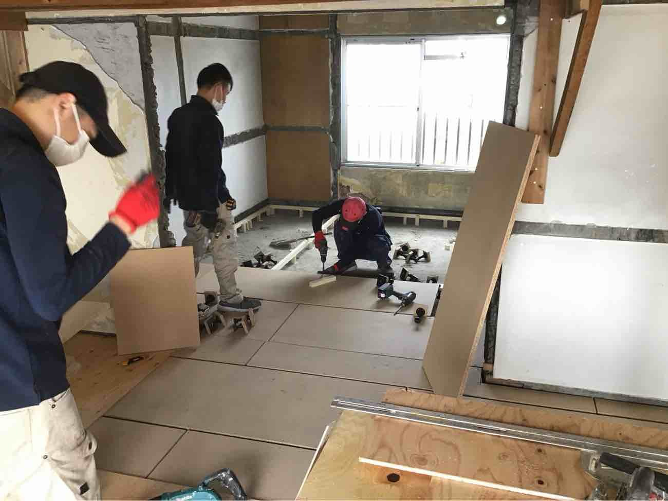 東京都町田市のマンションにて、置床工事を行いました。（乾式二重床）【秀和建工】
