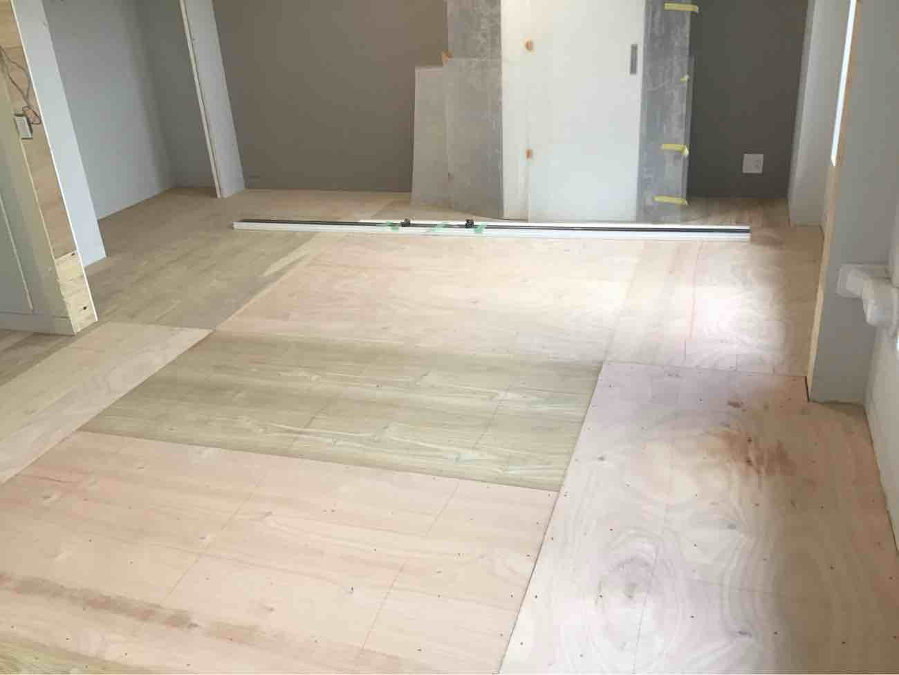 東京都大田区のマンションにて、置床工事を行いました。（乾式二重床）【秀和建工】