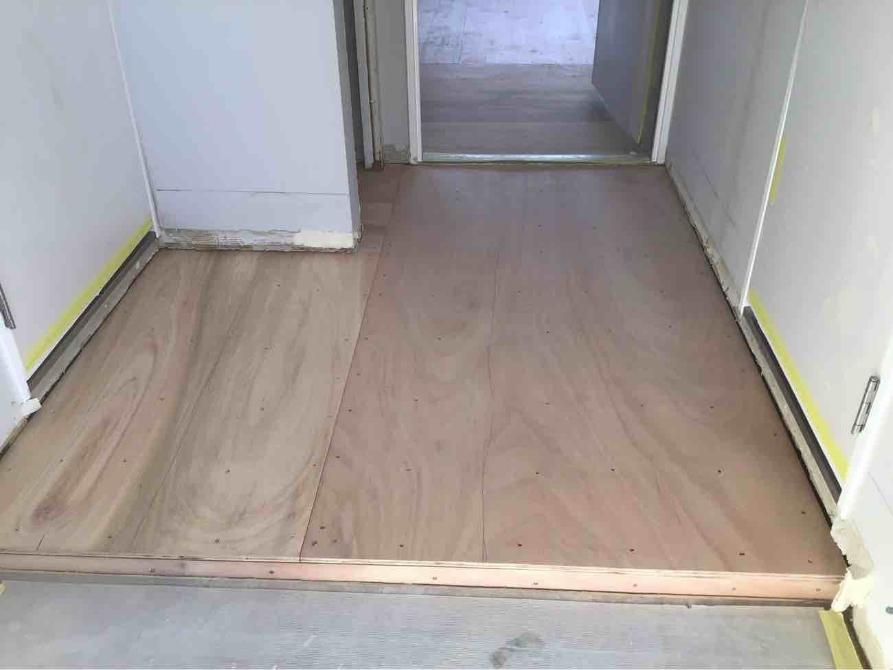 東京都大田区のマンションにて、置床工事を行いました。（乾式二重床）【秀和建工】