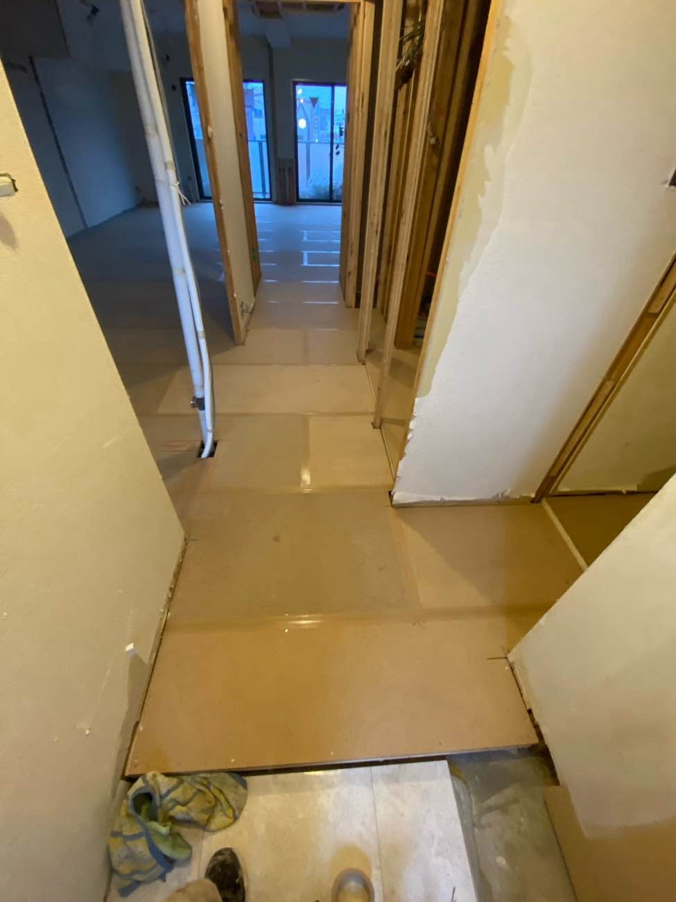 相模原市緑区のマンションにて、1day置床工事を行いました。（乾式二重床）【秀和建工】