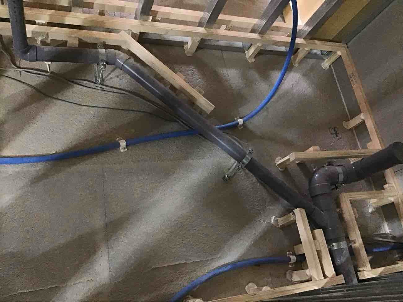 埼玉県川口市の店舗にて、1day置床工事を行いました。（乾式二重床）【秀和建工】