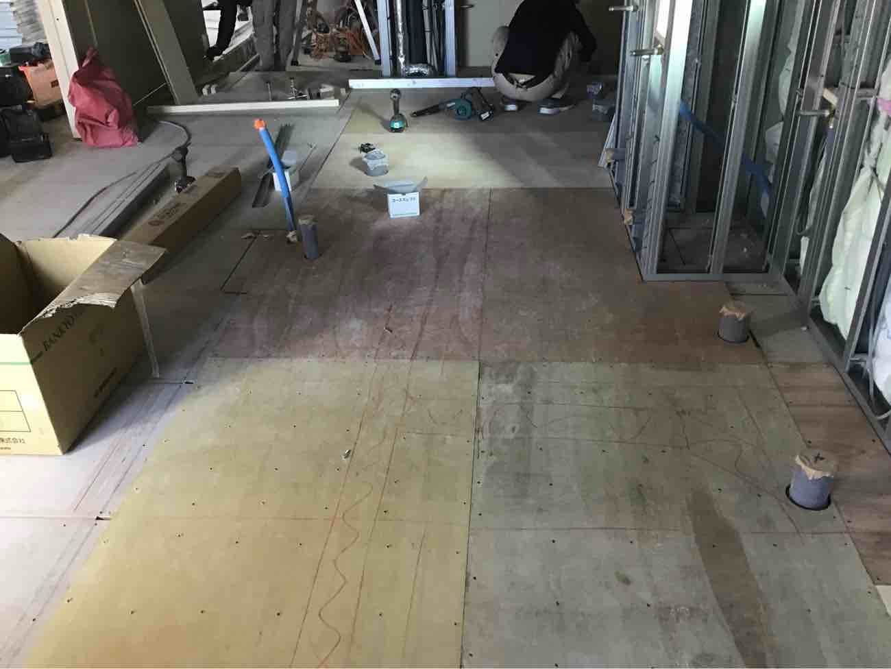 東京都江戸川区にある保育園にて、置床工事を行いました。（乾式二重床）【秀和建工】