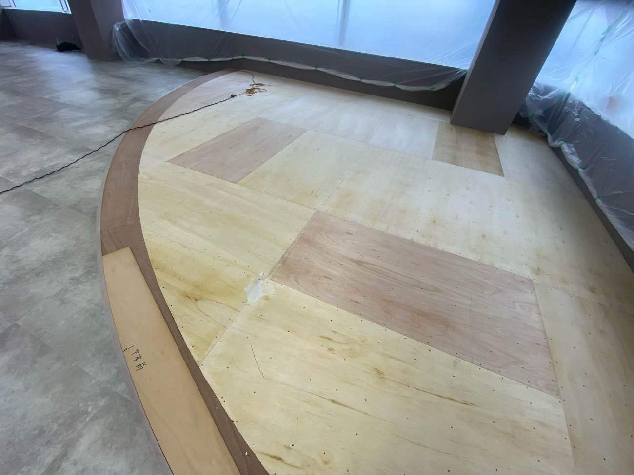 横浜市西区のマンションにて、置床工事を行いました。（乾式二重床）【秀和建工】