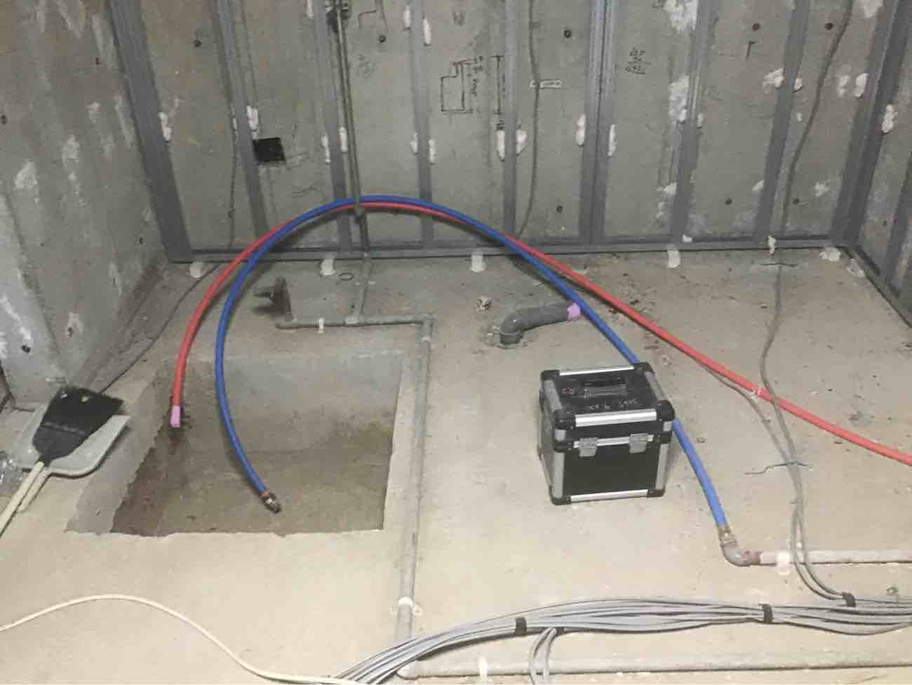 東京都渋谷区のマンションにて、１day置床工事を行いました。（乾式二重床）【秀和建工】