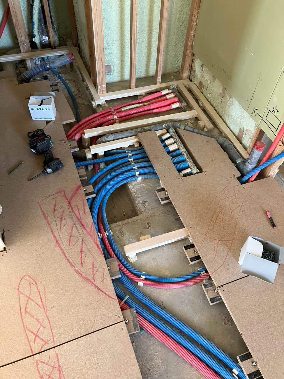東京都豊島区のマンションにて、１day置床工事を行いました。（乾式二重床）【秀和建工】