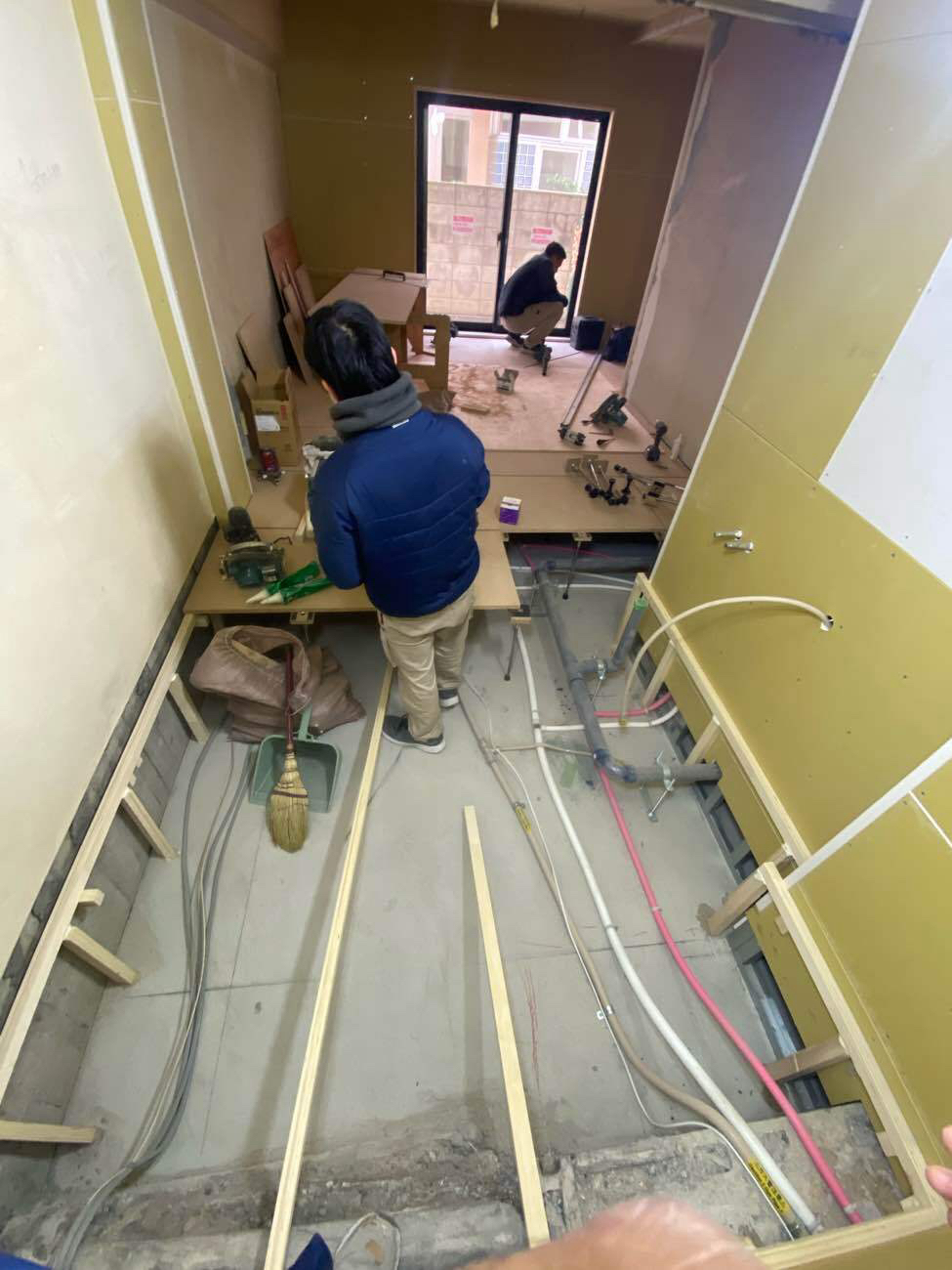 東京都渋谷区のマンションにて、置床工事を行いました。（乾式二重床）【秀和建工】