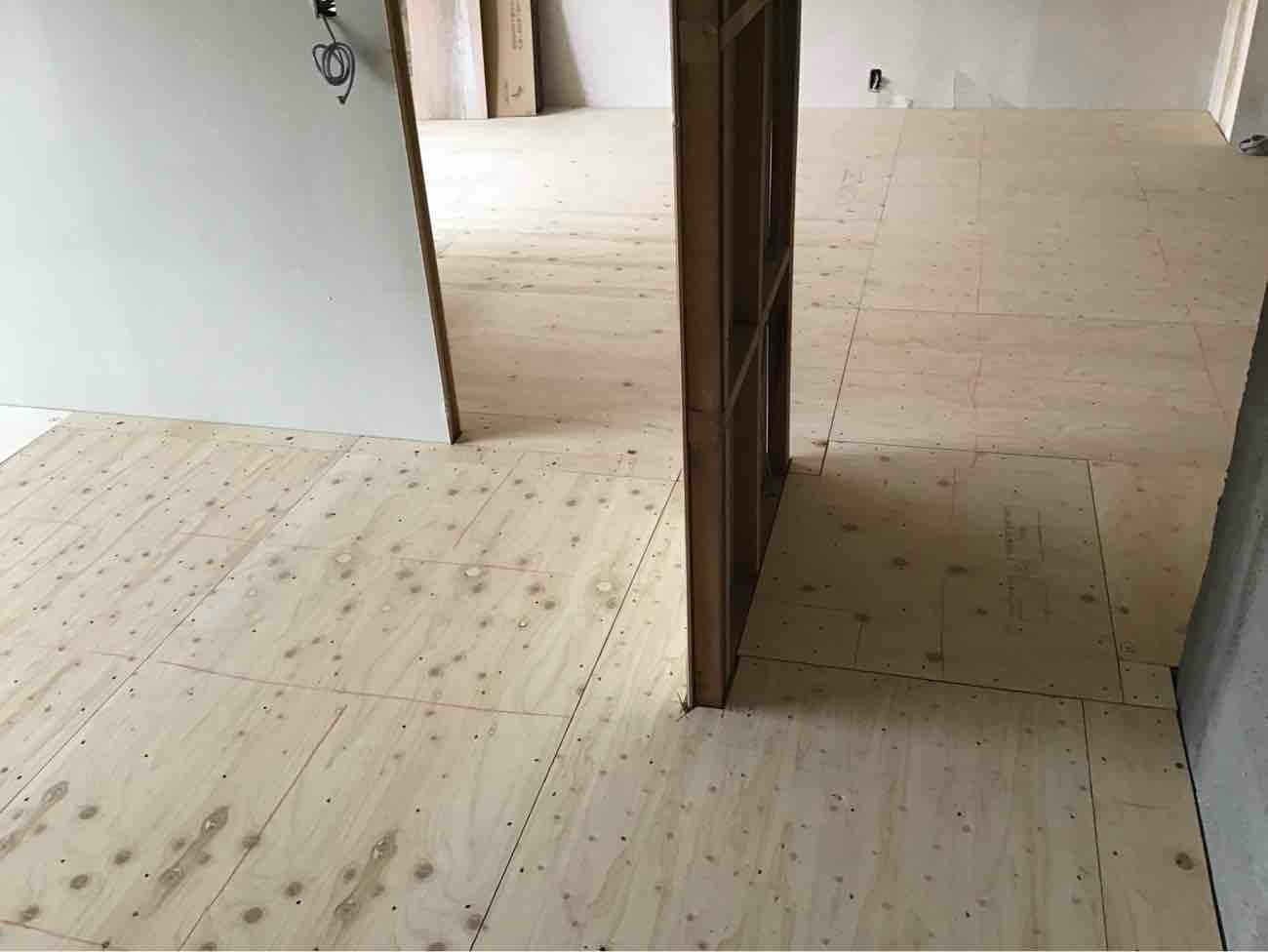 神奈川県平塚市のマンションにて、１day置床工事を行いました。（乾式二重床）【秀和建工】