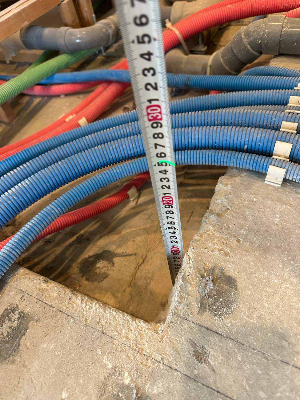 東京都豊島区のマンションにて、１day置床工事を行いました。（乾式二重床）【秀和建工】