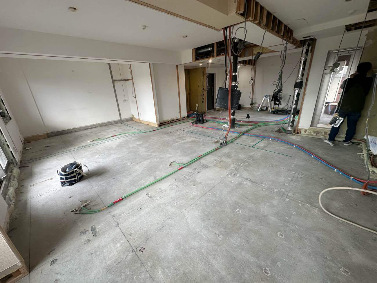 東京都豊島区のマンションにて、１day置床工事を行いました。（乾式二重床）【秀和建工】