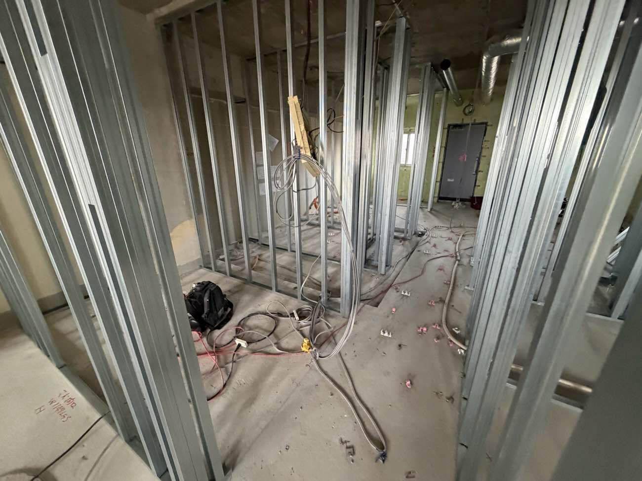 川崎市麻生区にて、マンションの置床工事を行いました。（乾式二重床）【秀和建工】