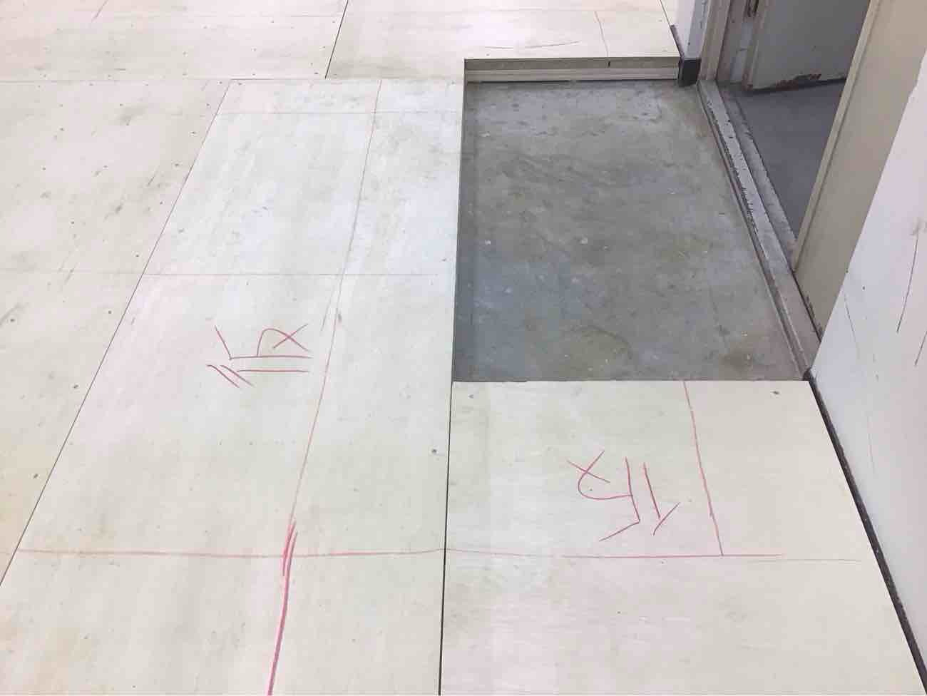 東京都中央区にて、店舗の置床工事を行いました。（乾式二重床）【秀和建工】