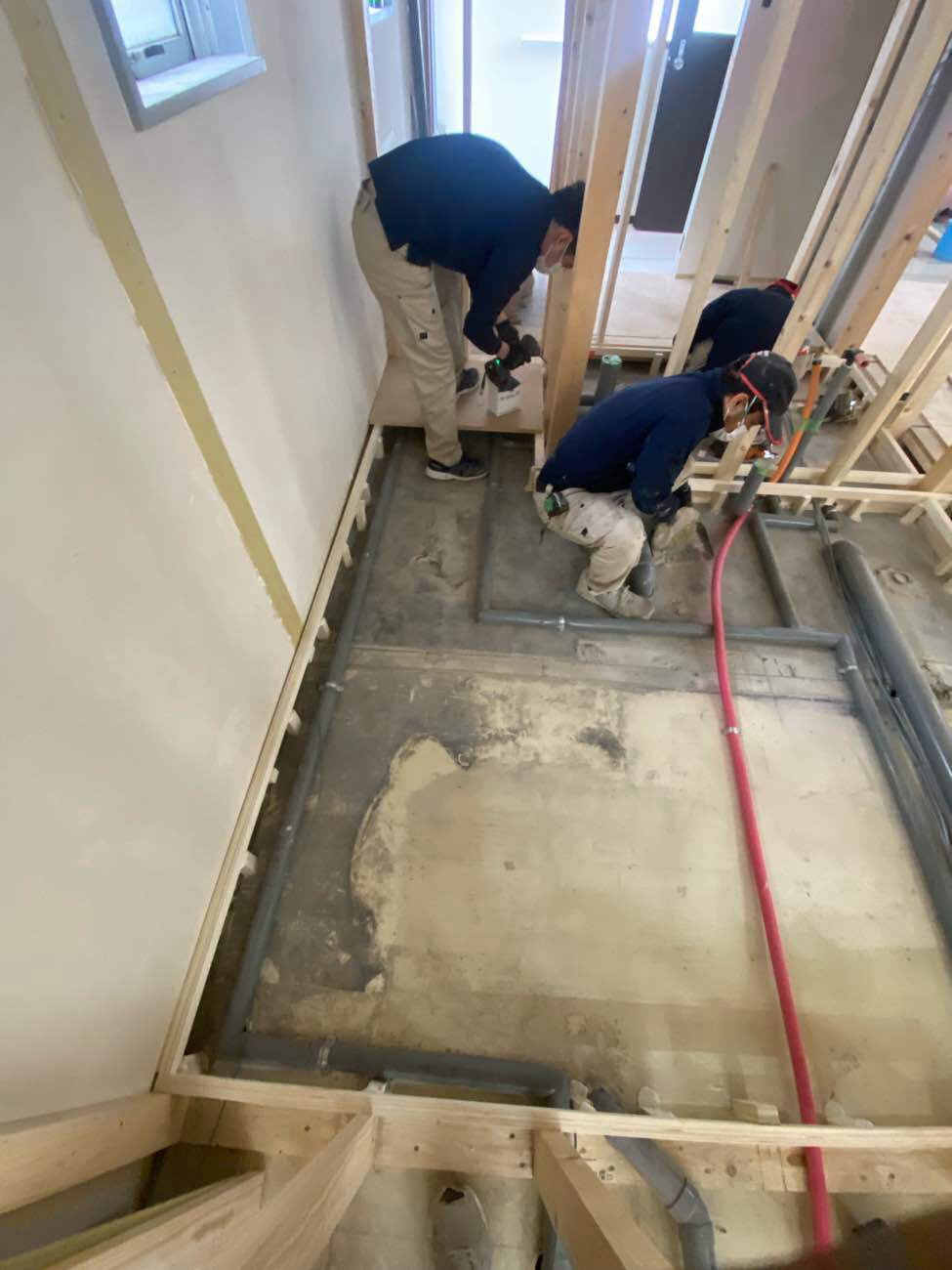 東京都葛飾区にて、マンションの置床工事を行いました。（乾式二重床）【秀和建工】