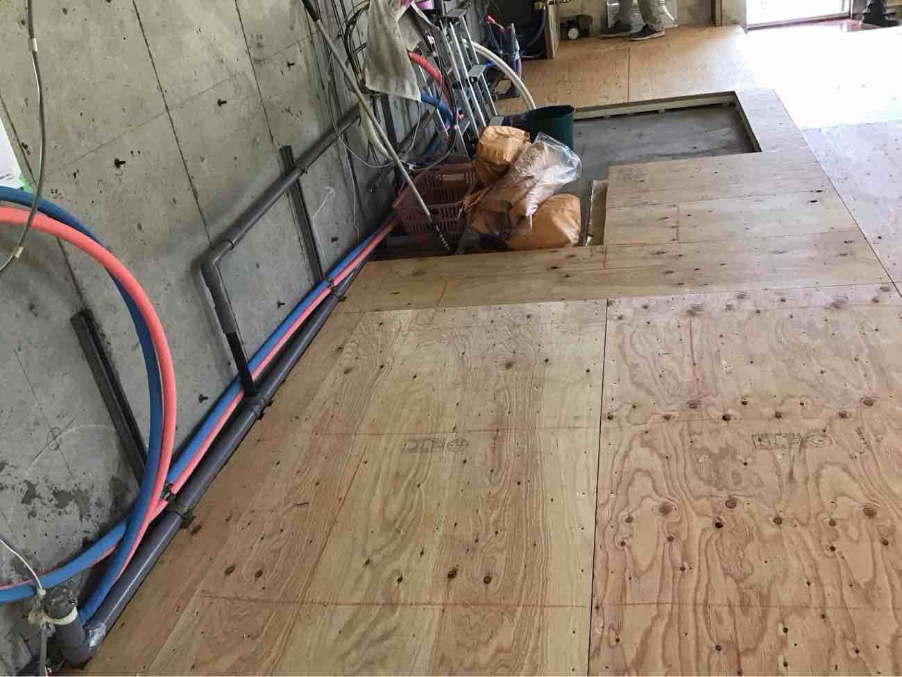 神奈川県藤沢市にて、マンションの置床工事を行いました。（乾式二重床）【秀和建工】