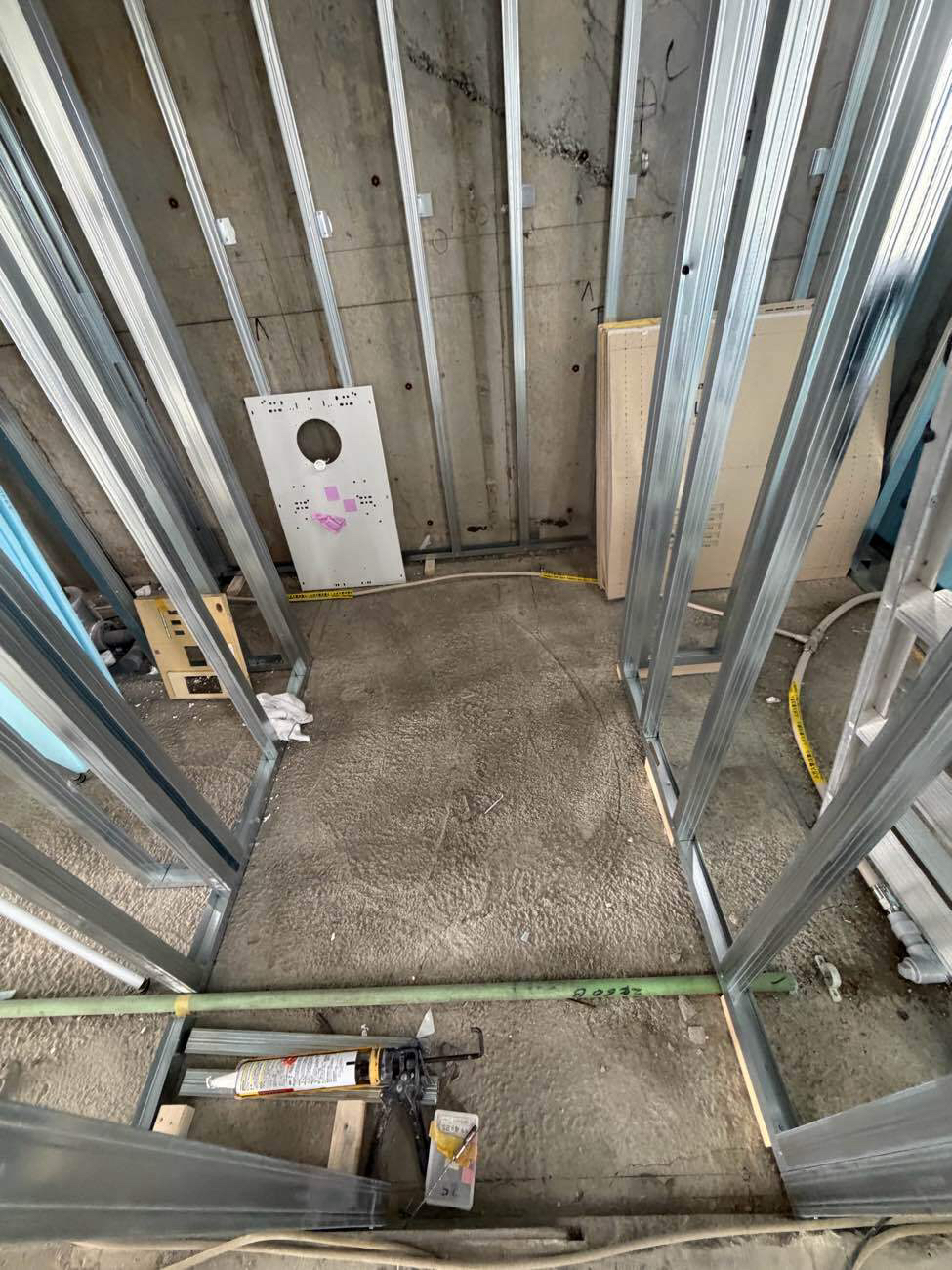 川崎市宮前区のマンションにて、置床工事を行いました。（秀和建工）【秀和建工】