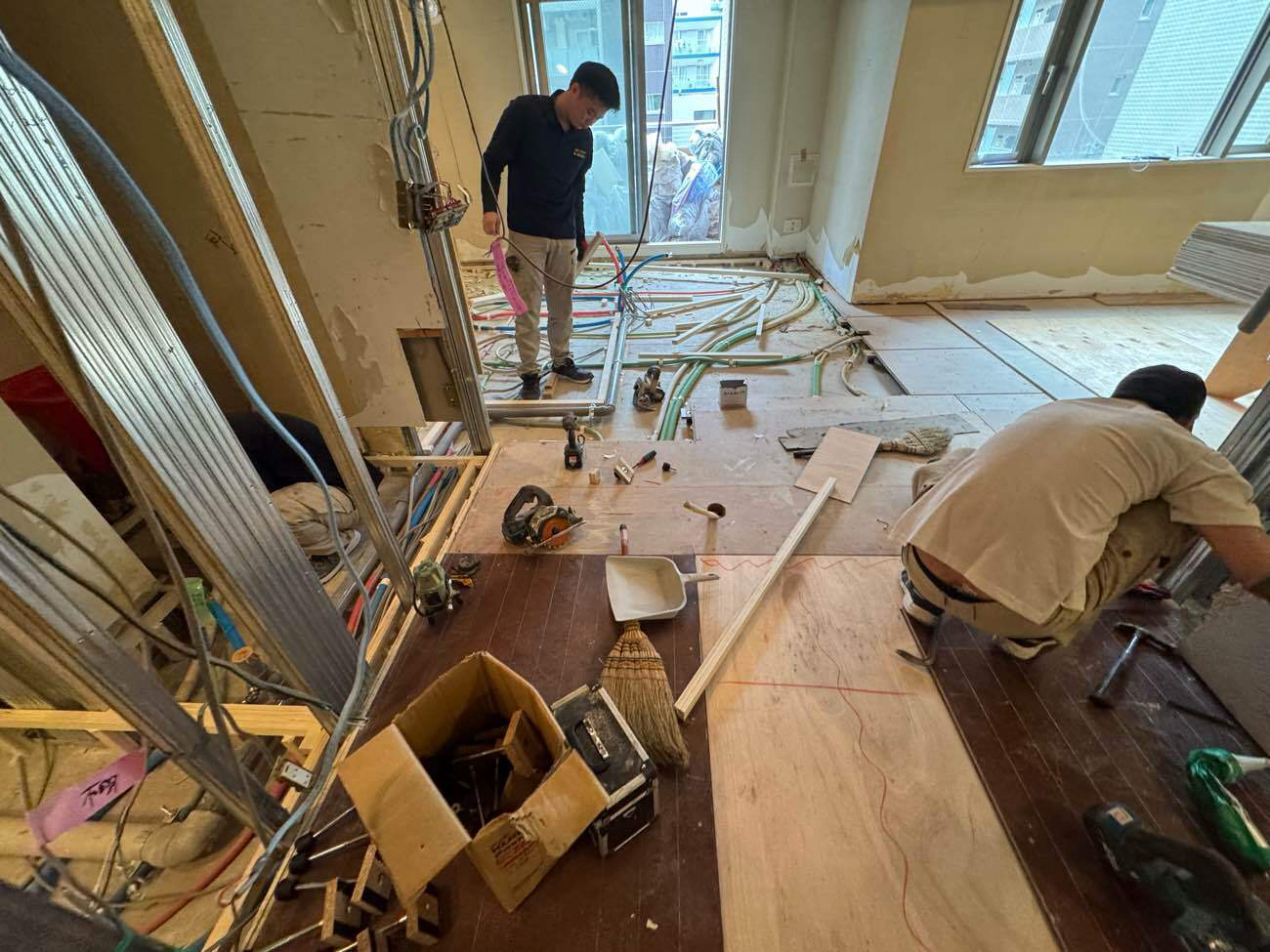 東京都中央区にて、マンションの置床工事を行いました。（乾式二重床）【秀和建工】