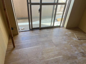 東京都世田谷区のマンションにて、フローリング工事を致しました。【秀和建工】