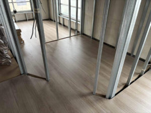 東京都世田谷区のマンションにて、フローリング工事を致しました。【秀和建工】