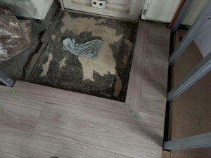 東京都世田谷区のマンションにて、フローリング工事を致しました。【秀和建工】