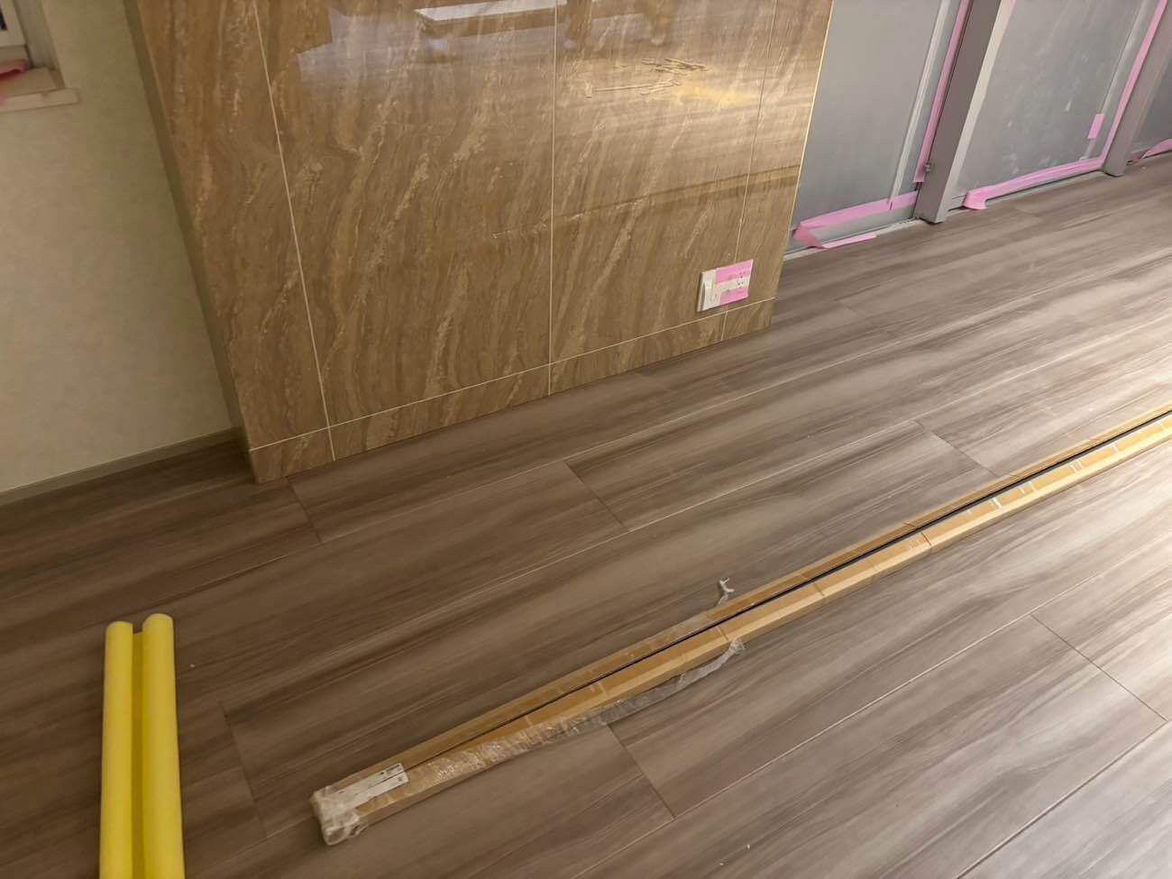東京都中央区のマンションにて、フローリング工事を致しました。【秀和建工】