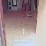 東京都豊島区目白のマンションにて、住宅改修工事に伴い置床工事を行いました。