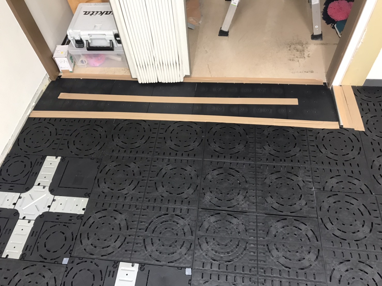 OAフロア – 置き床施工事例 置床.com