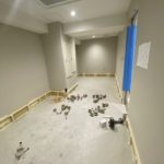 神奈川県座間市のクリニックにて、置床工事を行いました。（乾式二重床）【秀和建工】