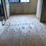 東京都新宿区のマンションにて改装に伴う1day置床工事を行いました。（フクビ化学工業フリーフロアCP）【秀和建工】