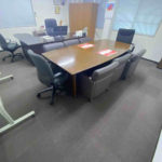 埼玉県加須市の事務所にて、稼働中オフィスのタイルカーペット張替工事を行いました。（東リタイルカーペットGA-100）【秀和建工】