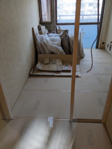 神奈川県横浜市都筑区のマンションにて、置床工事を行いました。（フリーフロアCP）【秀和建工】