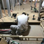 東京都渋谷区のマンションにて、改修工事に伴う１day置床工事を行いました。（乾式二重床）【秀和建工】