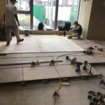 神奈川県川崎市多摩区のオフィスにて、改修工事に伴う置床工事を行いました。（乾式二重床）【秀和建工】