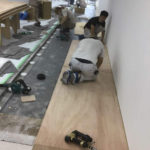 東京都葛飾区のオフィスにて、置床工事を行いました。（乾式二重床）【秀和建工】