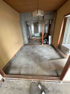 東京都羽村市のマンションにて、置床工事を行いました。（乾式二重床）【秀和建工】